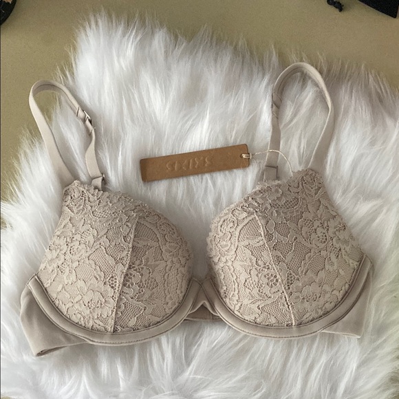 SKIMS NWT fits everybody lace bra size 32A - Picture 3 of 7